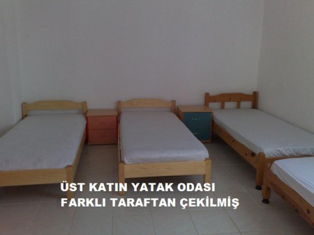 ÜSKAT YATAK ODASI